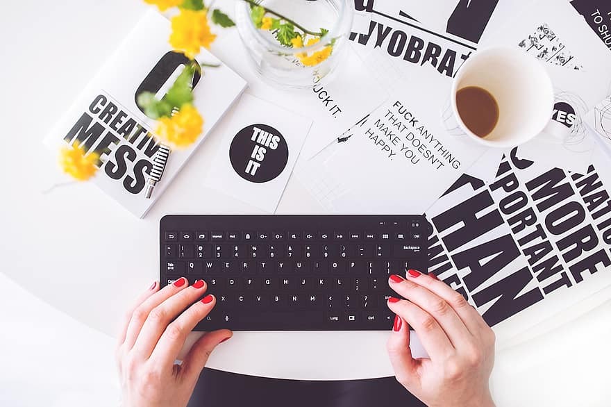 PR-byråns grunder: Reklam och PR – vad är skillnaden?